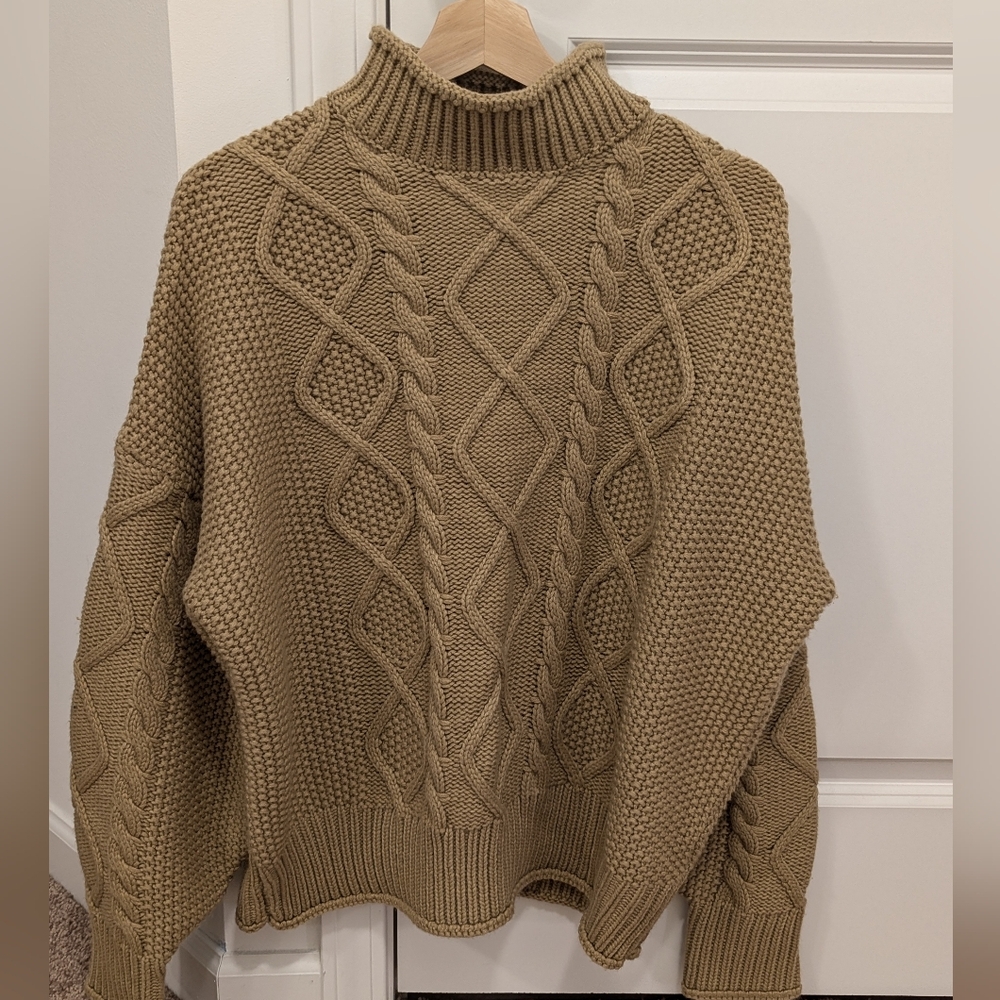 Turtle neck sweater tan XL